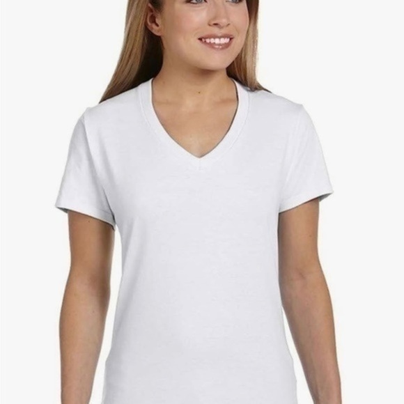 Hanes Women's Nano-T V-Neck T-Shirt size small set of 4 tops - Picture 1 of 4